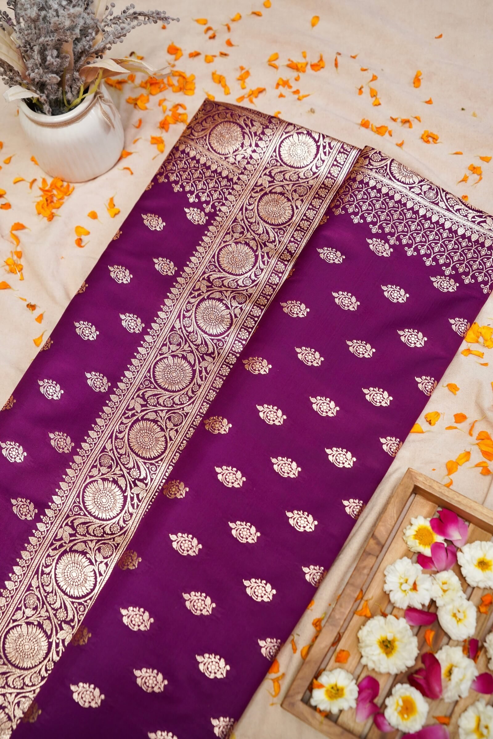 magenta-katan-silk-copper-zari-banarasi-saree
